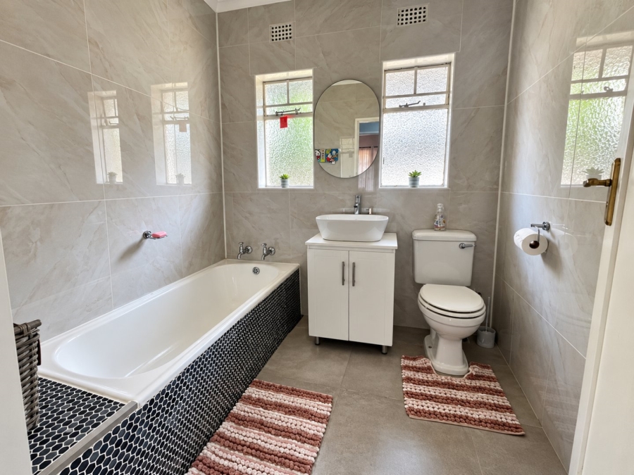 3 Bedroom Property for Sale in Vaalpark Free State